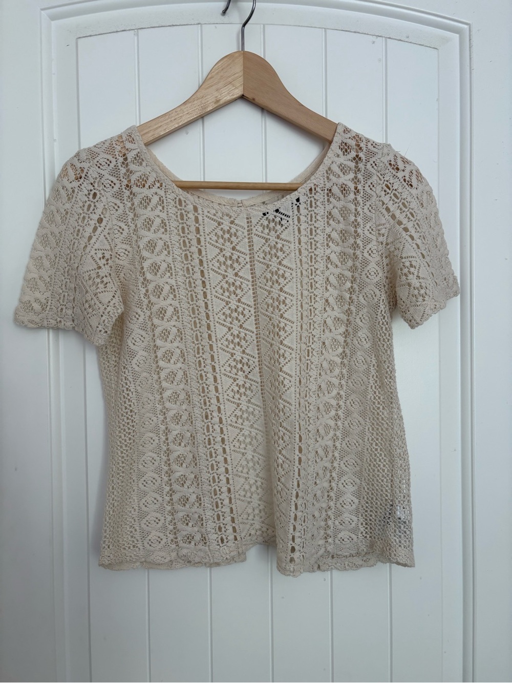American Eagle Outfitters Beige Crochet Short Sleeve Top
